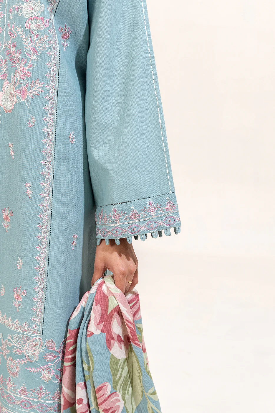 3 PIECE EMBROIDERED KHADDAR SUIT-BLUE GARDENIA (UNSTITCHED) - Image 6