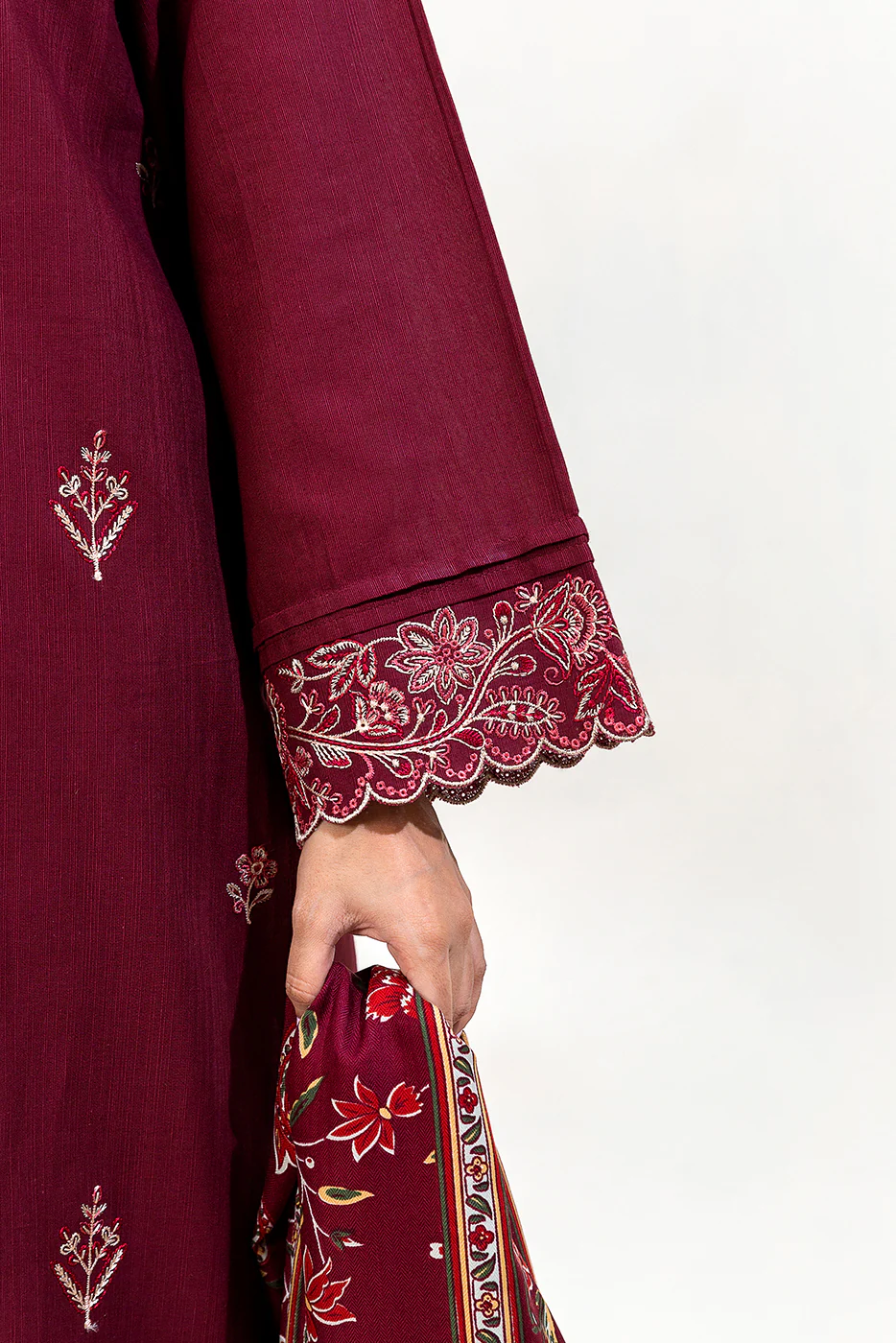 3 PIECE EMBROIDERED KHADDAR SUIT-MAUVE DREAM (UNSTITCHED) - Image 5