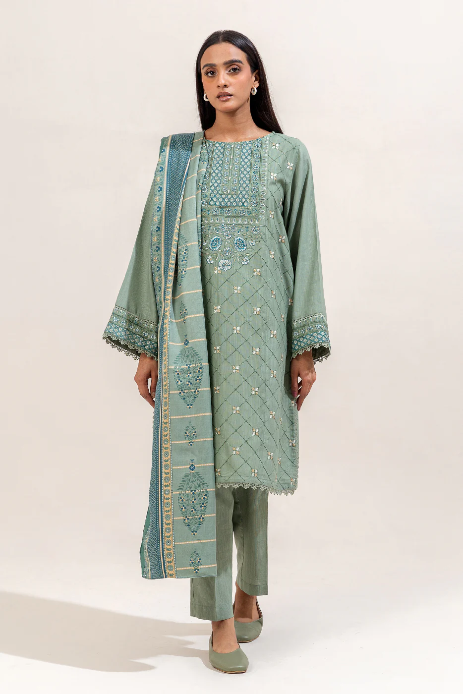 3 PIECE EMBROIDERED KHADDAR SUIT-SAGE HINT (UNSTITCHED) - Image 2