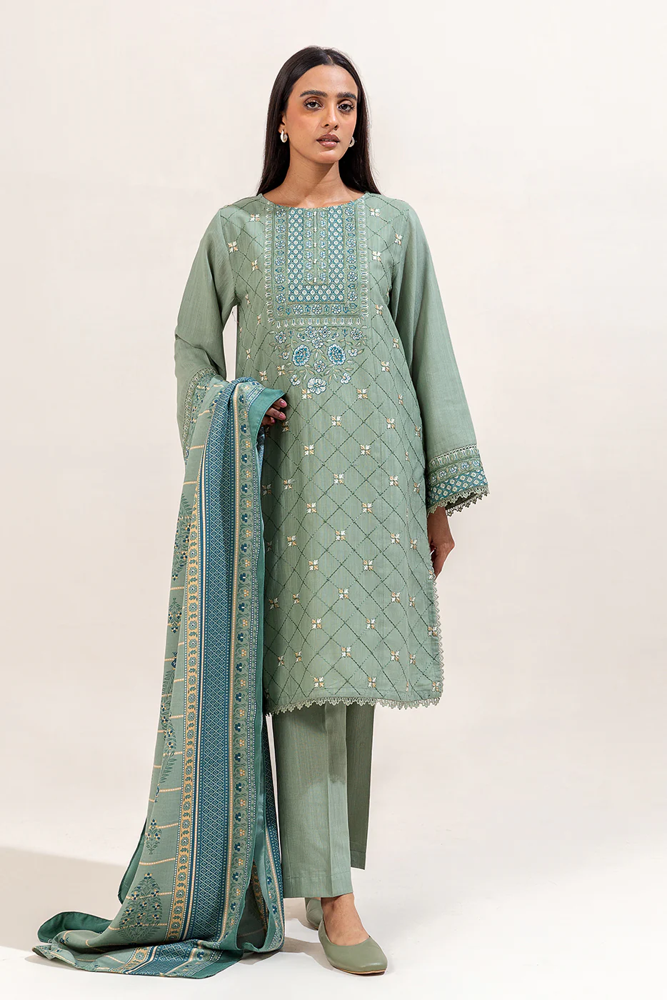 3 PIECE EMBROIDERED KHADDAR SUIT-SAGE HINT (UNSTITCHED) - Image 3