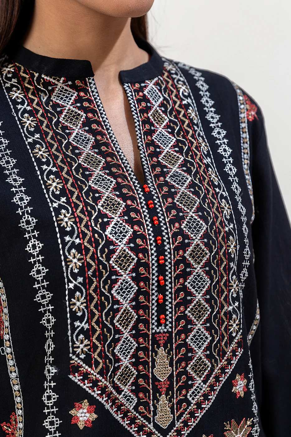 3 PIECE EMBROIDERED KHADDAR SUIT-EBONY TRIBE (UNSTITCHED) - Image 4