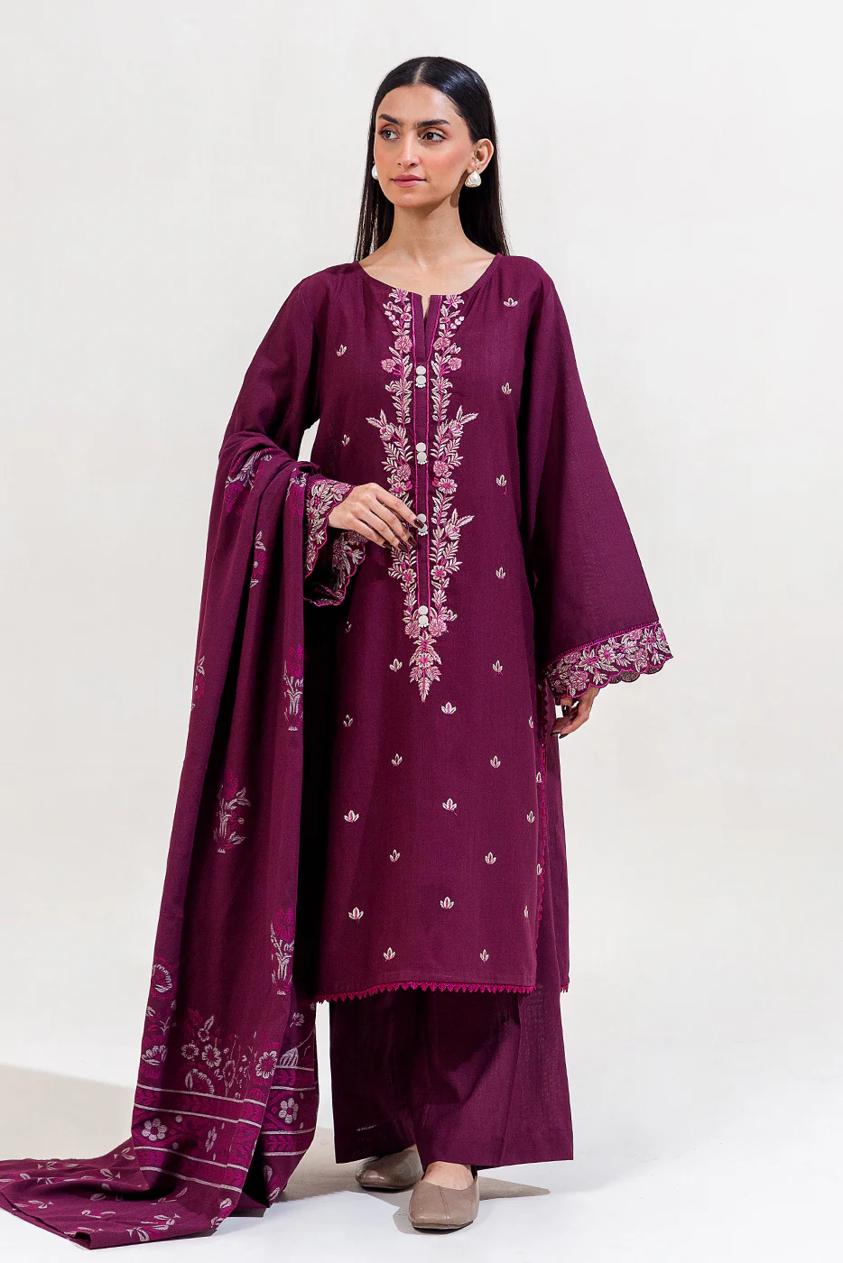 3 PIECE EMBROIDERED KHADDAR SUIT-BERRY MUSE (UNSTITCHED) - Image 3