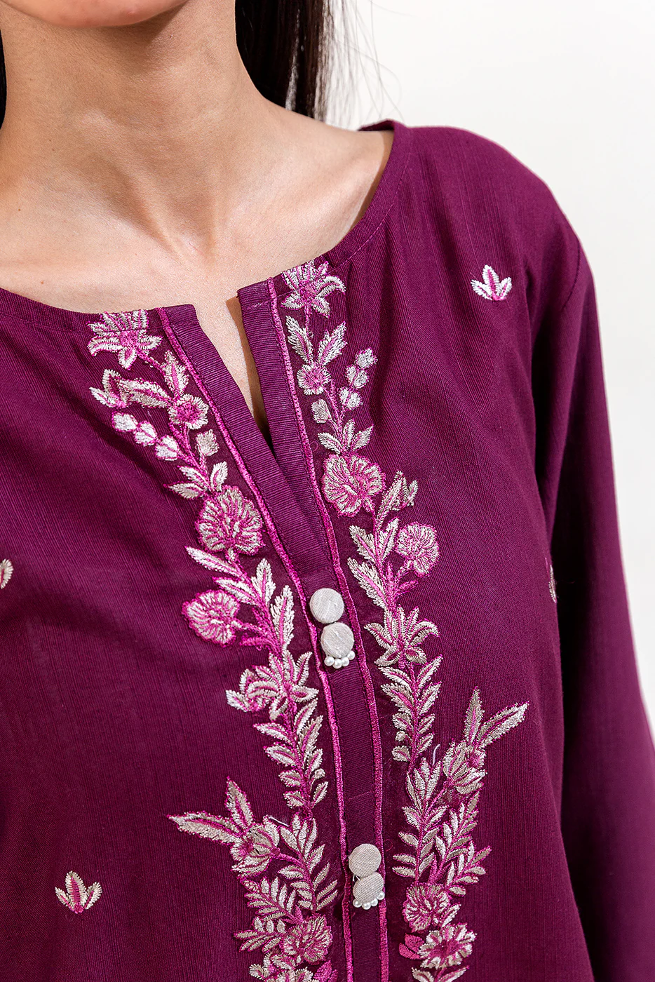 3 PIECE EMBROIDERED KHADDAR SUIT-BERRY MUSE (UNSTITCHED) - Image 5