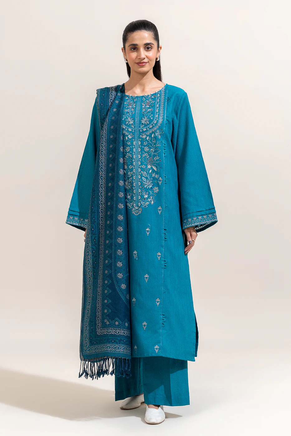 3 PIECE EMBROIDERED KHADDAR SUIT-CERULEAN CHARM (UNSTITCHED) - Image 3