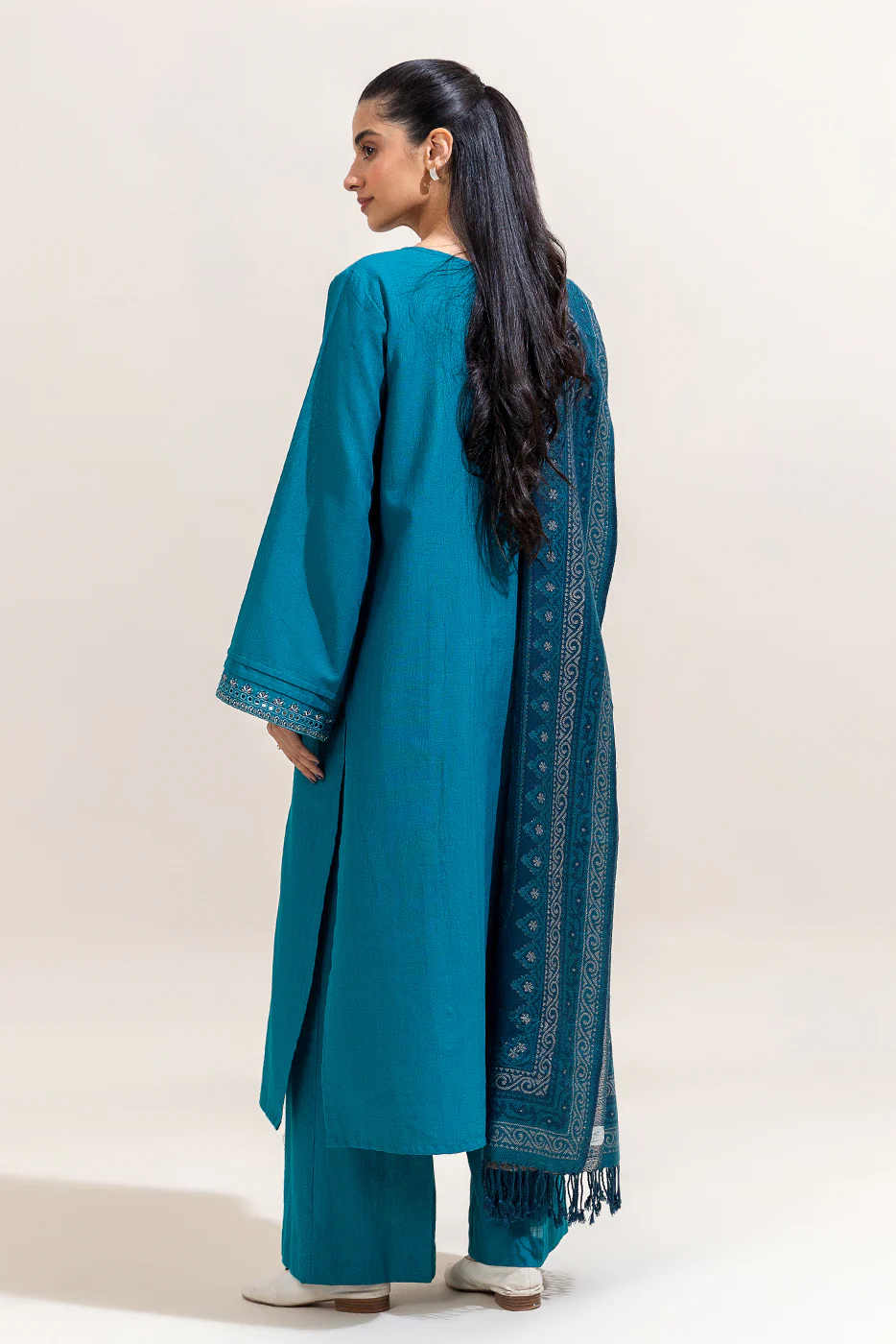 3 PIECE EMBROIDERED KHADDAR SUIT-CERULEAN CHARM (UNSTITCHED) - Image 5