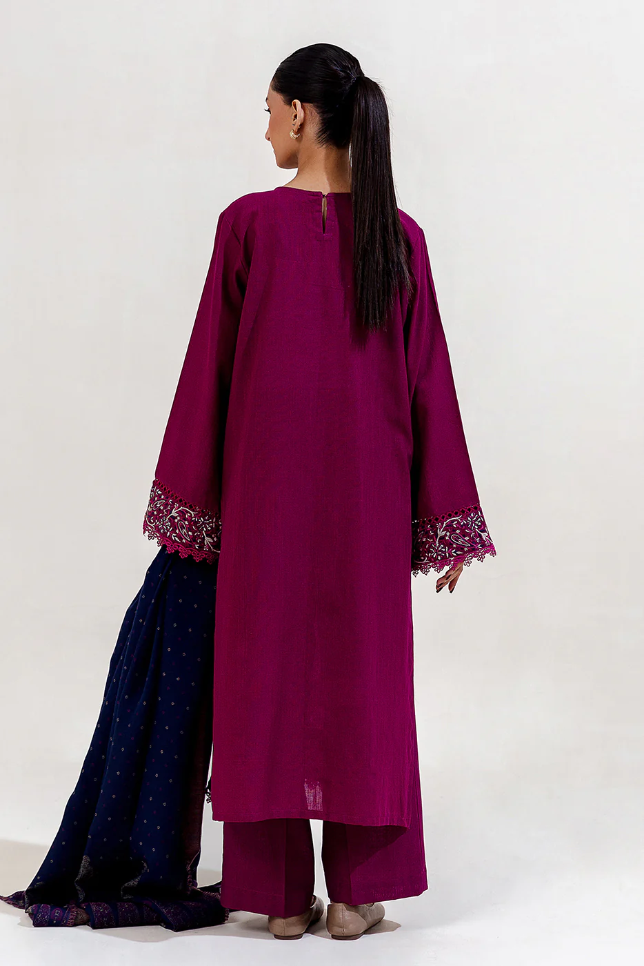 3 PIECE EMBROIDERED KHADDAR SUIT-MULBERRY ORCHID (UNSTITCHED) - Image 4