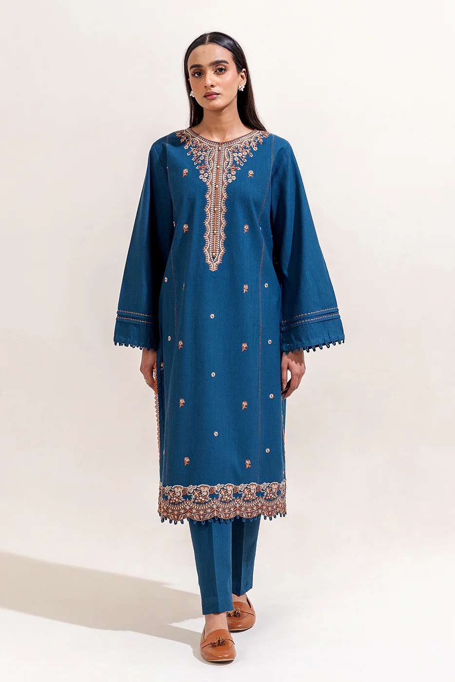 2 PIECE EMBROIDERED KHADDAR SUIT-BLUE BLOOM (UNSTITCHED) - Image 2