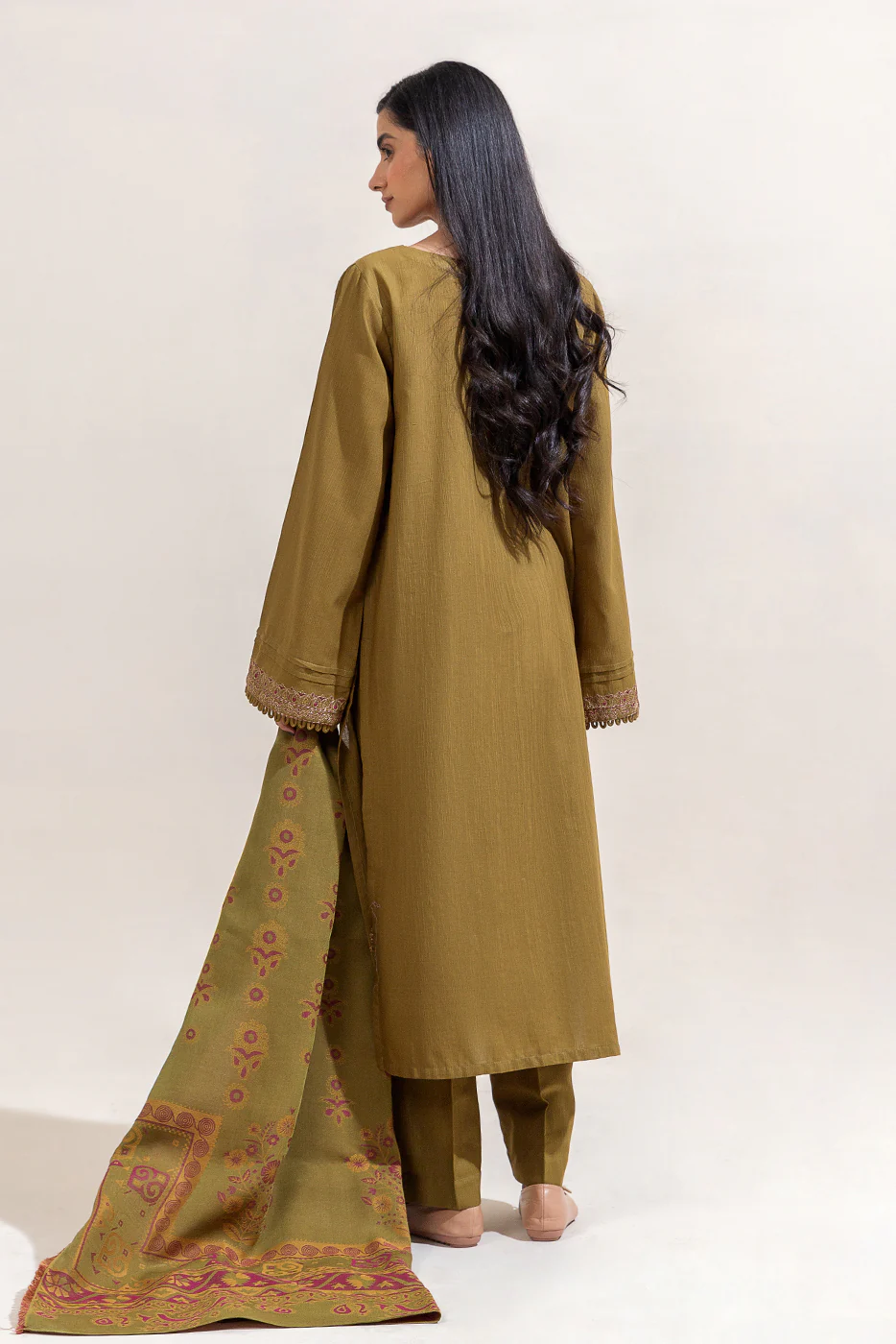 3 PIECE EMBROIDERED KHADDAR SUIT-MOSS FERN (UNSTITCHED) - Image 2
