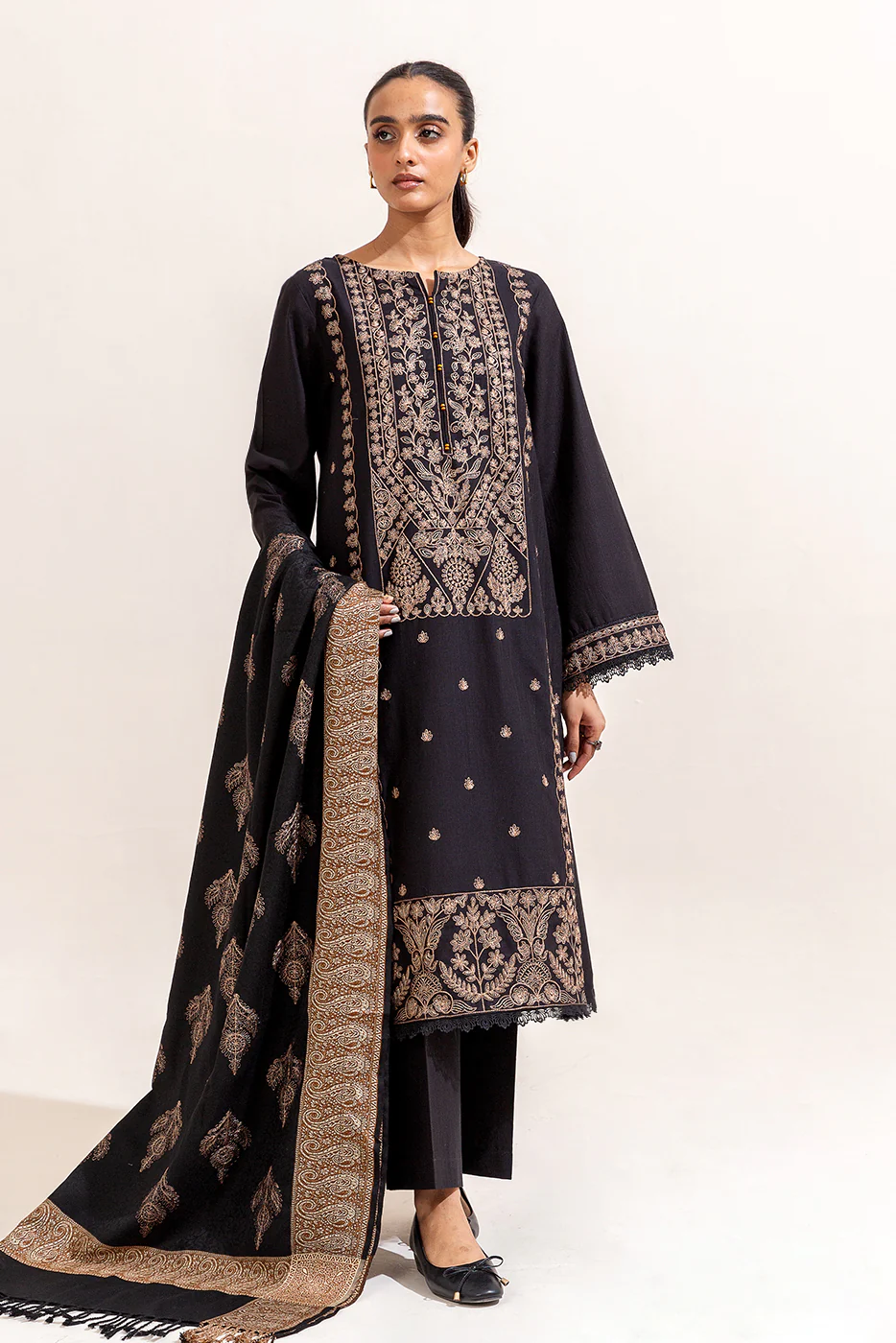 3 PIECE EMBROIDERED KHADDAR SUIT-RAVEN GOLD (UNSTITCHED) - Image 5
