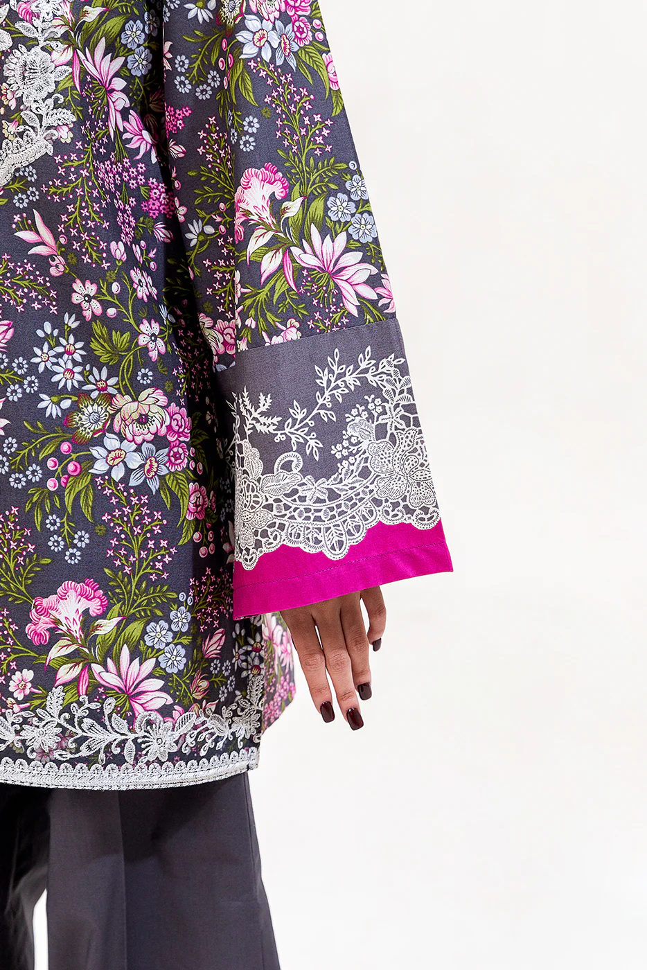 2 PIECE EMBROIDERED CAMBRIC SUIT-EBONY BLOOM (UNSTITCHED) - Image 5