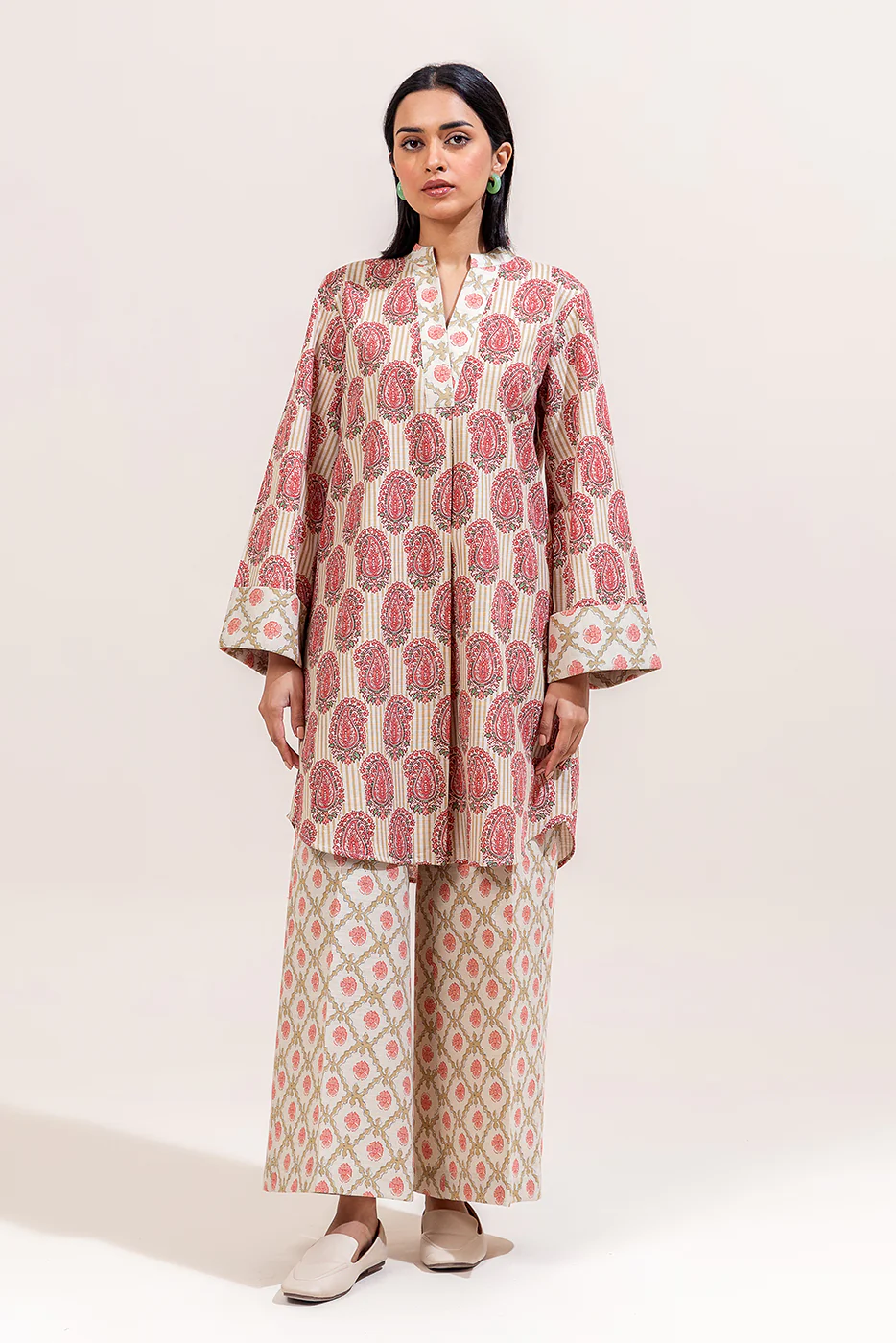 2 PIECE PRINTED KHADDAR SUIT-MAJESTIC FLECK (UNSTITCHED) - Image 2
