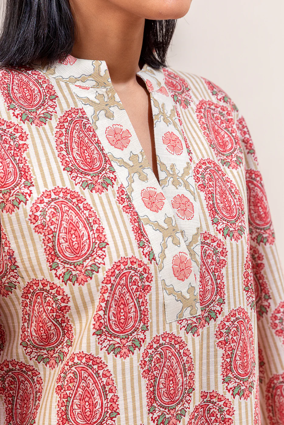 2 PIECE PRINTED KHADDAR SUIT-MAJESTIC FLECK (UNSTITCHED) - Image 4