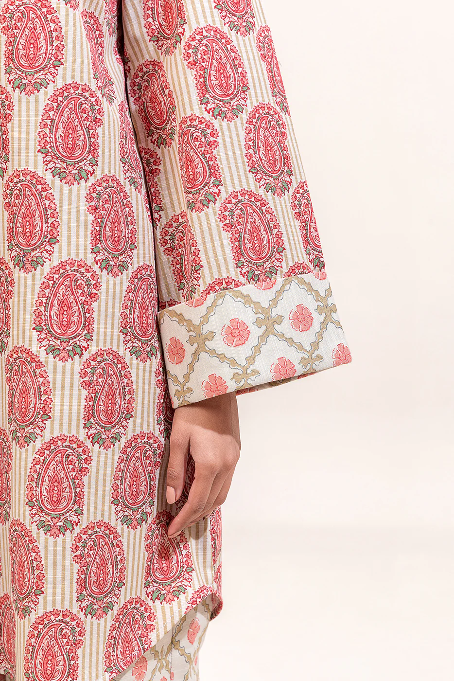 2 PIECE PRINTED KHADDAR SUIT-MAJESTIC FLECK (UNSTITCHED) - Image 5