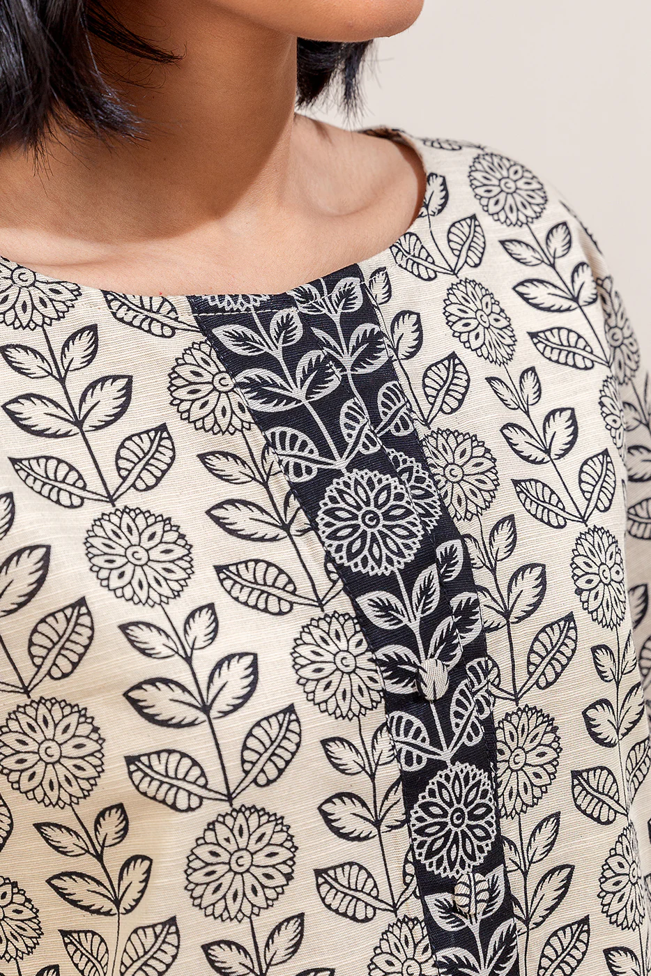 2 PIECE PRINTED KHADDAR SUIT-DUSKY \BEIGE (UNSTITCHED) - Image 4