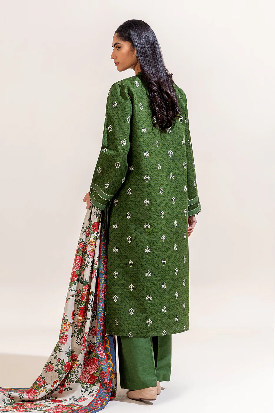 3 PIECE EMBROIDERED KHADDAR SUIT-BASIL ROUGE (UNSTITCHED) - Image 3