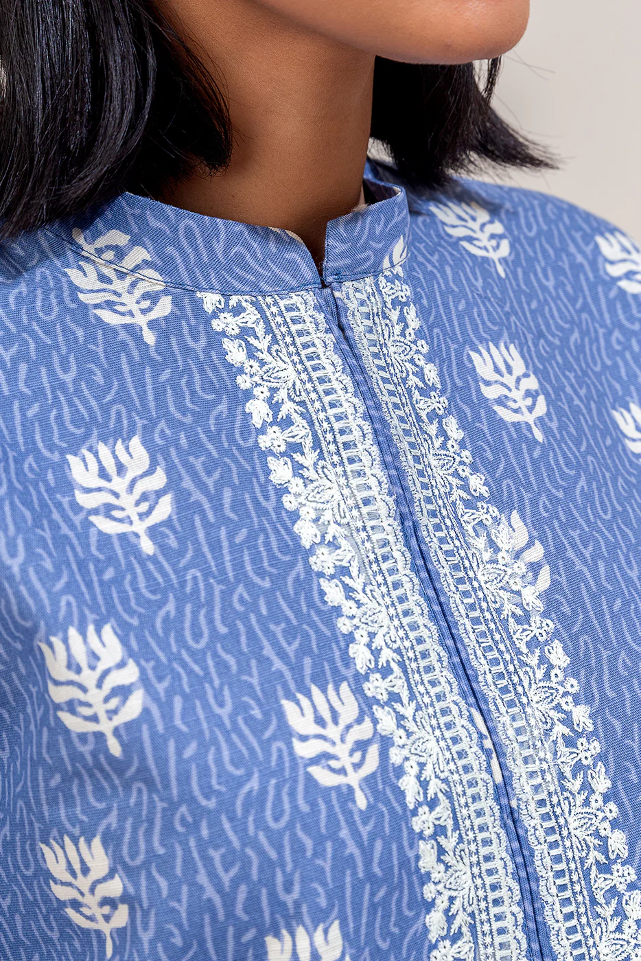 3 PIECE EMBROIDERED KHADDAR SUIT-CERULEAN MUSK (UNSTITCHED) - Image 5