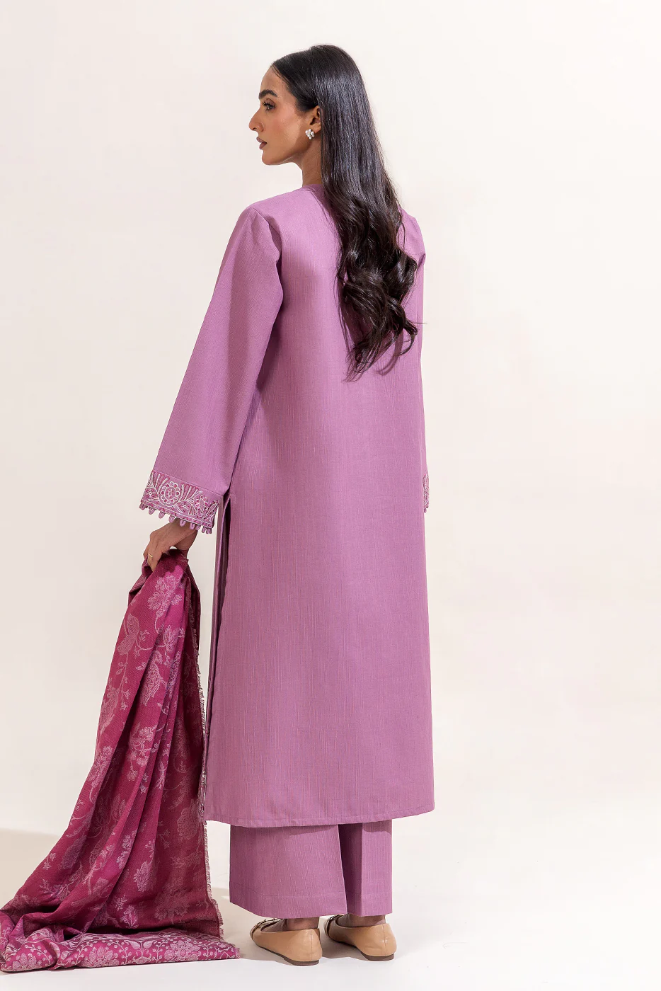 3 PIECE EMBROIDERED KHADDAR SUIT-BLEACHED MAUVE (UNSTITCHED) - Image 4