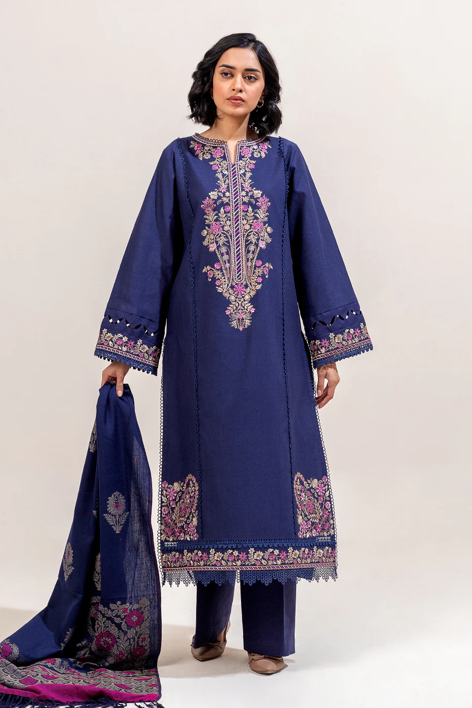 3 PIECE EMBROIDERED KHADDAR SUIT-MYSTIC BERRY (UNSTITCHED) - Image 4