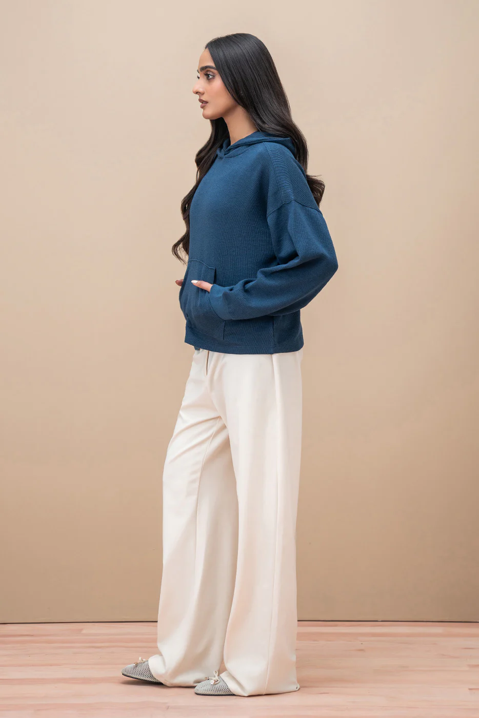 TEXTURED HOODIE - Image 4