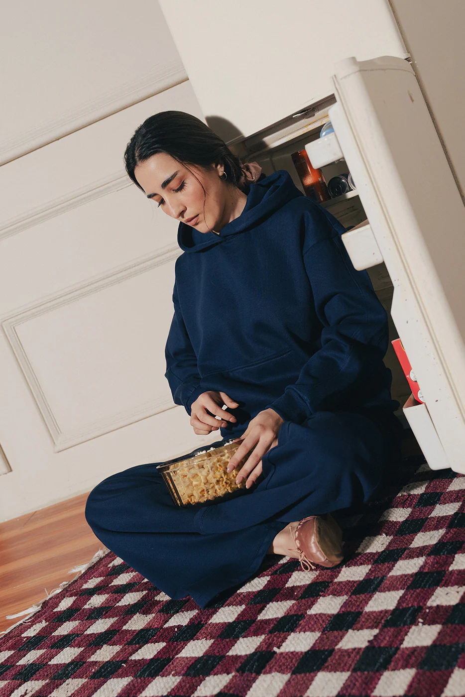HOODIE - Image 2