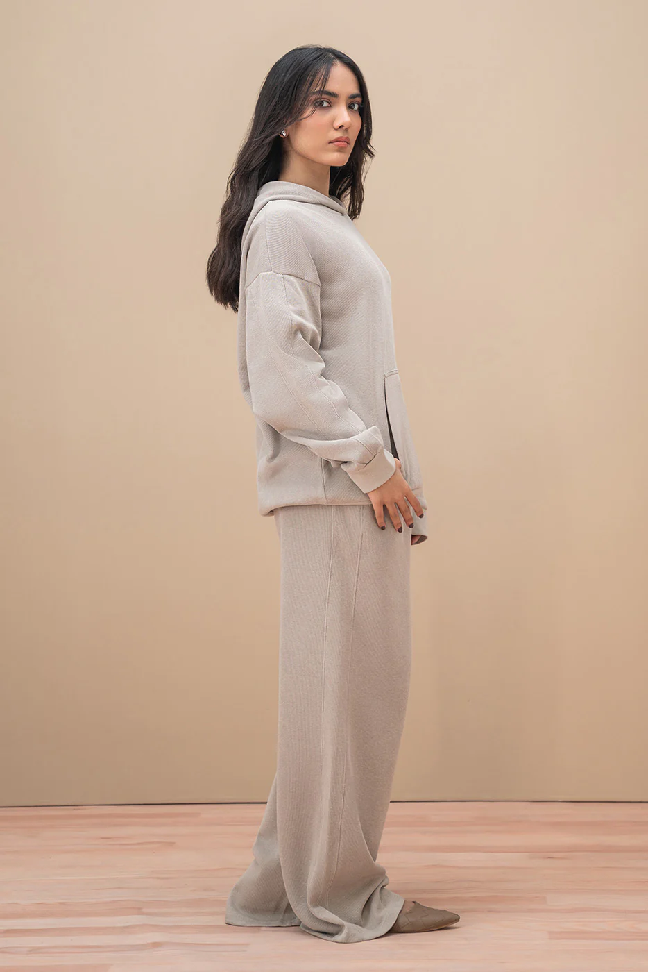 RELAXED FIT HOODIE - Image 4