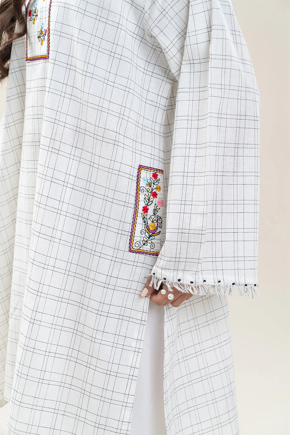 EMBROIDERED COTTON LINEN SHIRT (PRET) - Image 7