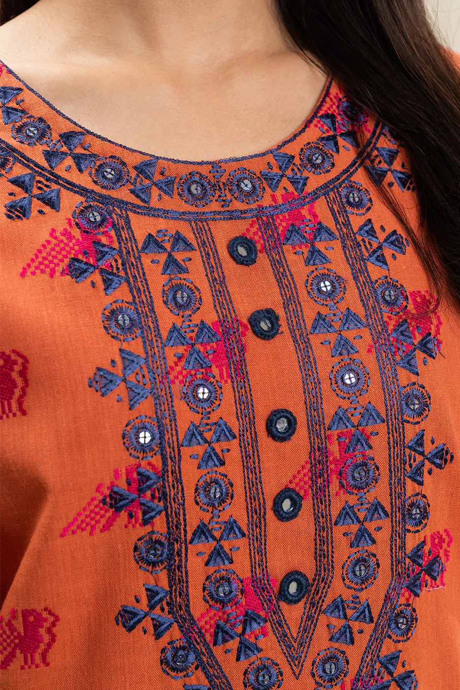 EMBROIDERED  REVERSE JACQUARD SHIRT (PRET) - Image 5