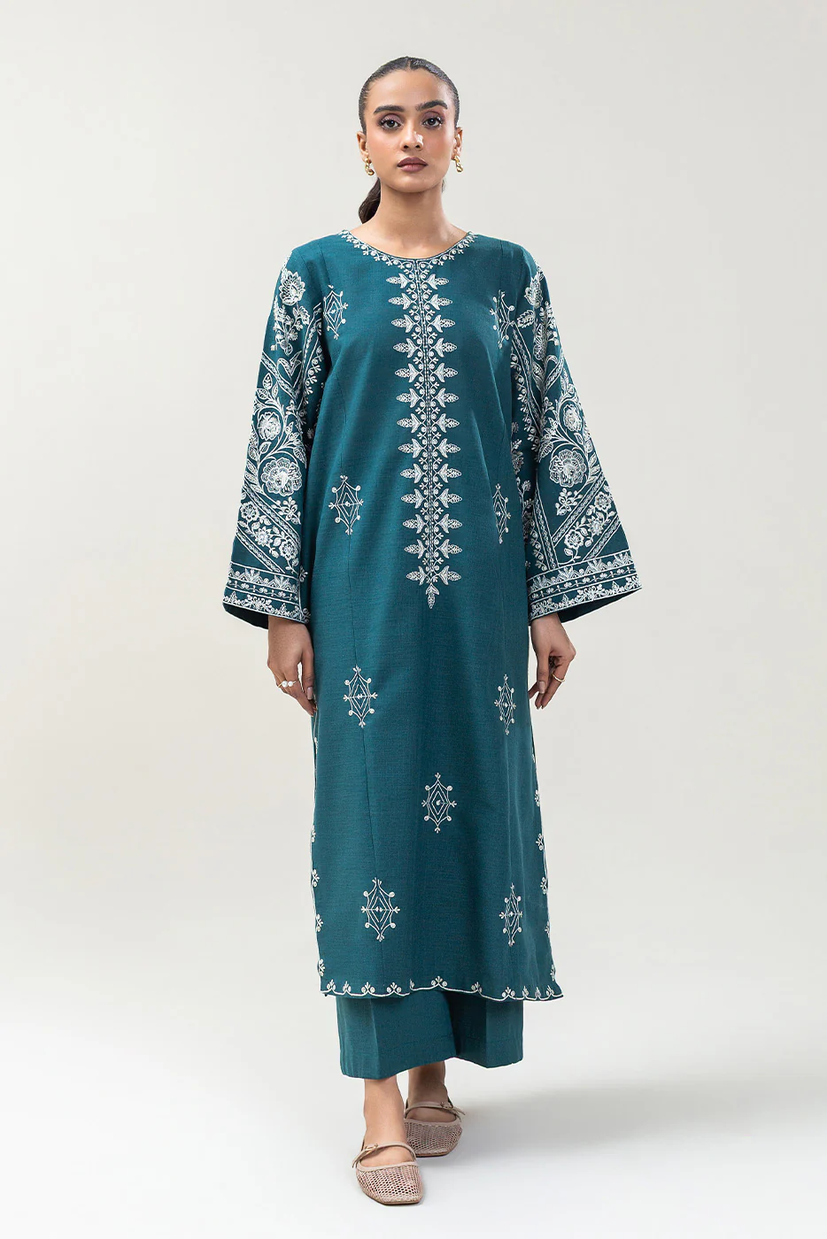 2 PIECE EMBROIDERED TWO WAY SLUB SUIT (PRET) - Image 2