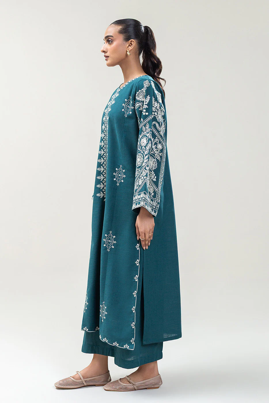 2 PIECE EMBROIDERED TWO WAY SLUB SUIT (PRET) - Image 3