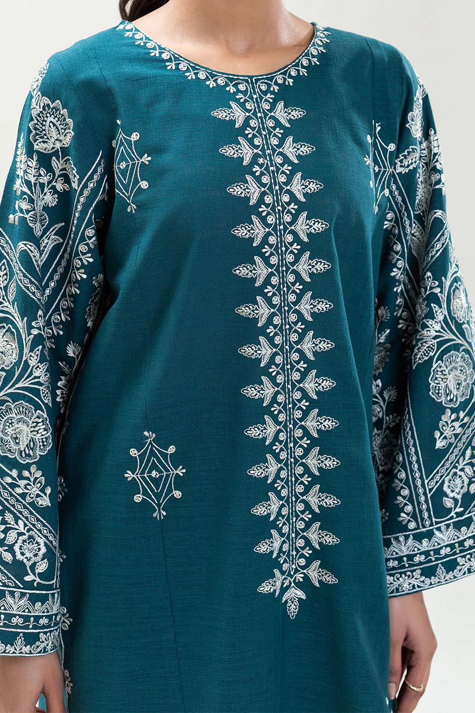 2 PIECE EMBROIDERED TWO WAY SLUB SUIT (PRET) - Image 5