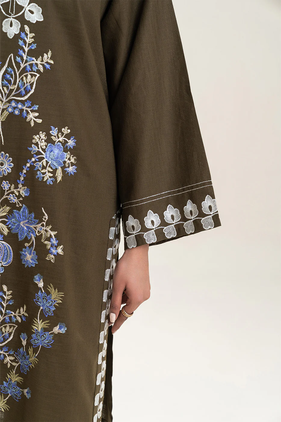 2 PIECE EMBROIDERED SLUB KHADDAR SUIT (PRET) - Image 6
