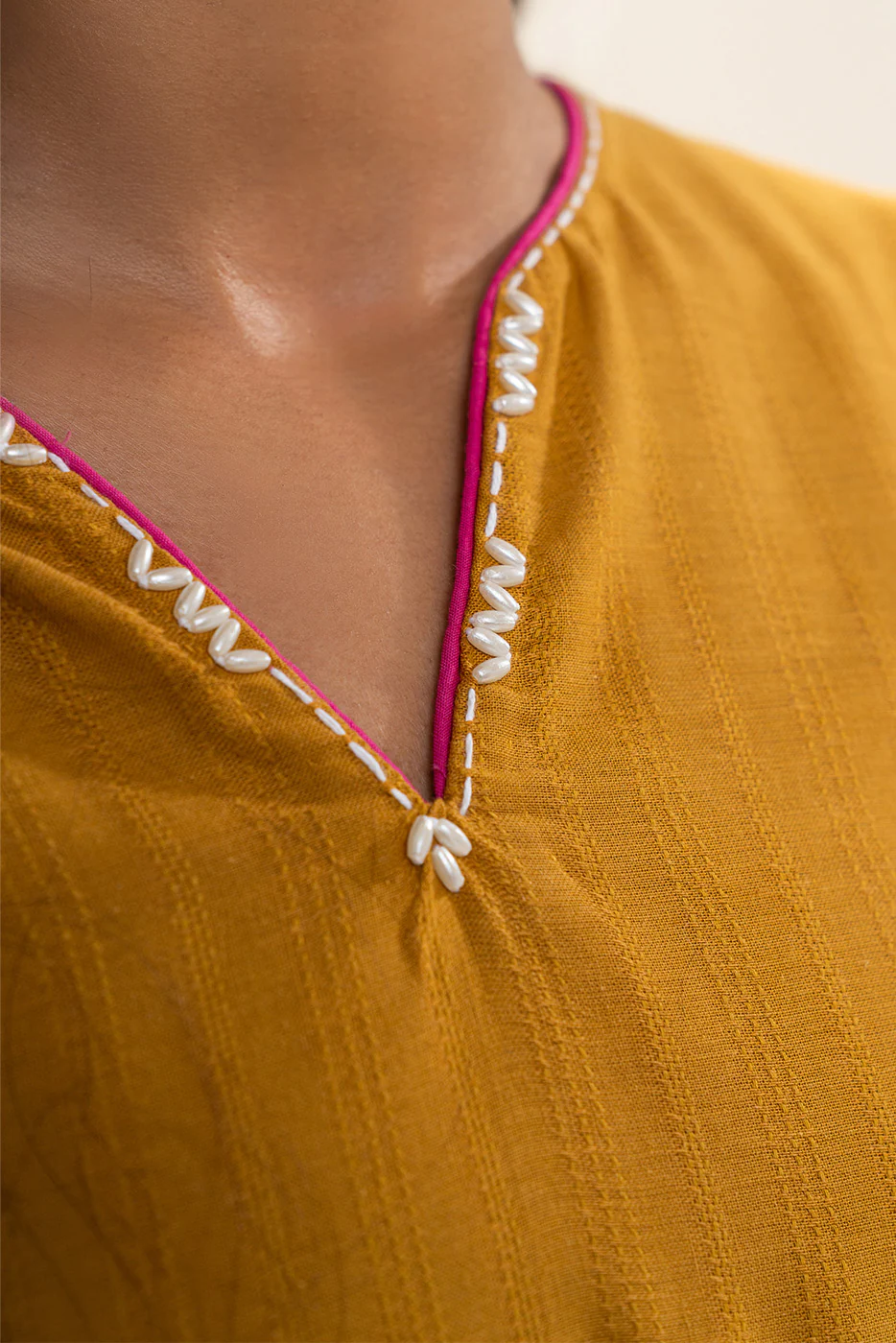 2 PIECE EMBROIDERED DOBBY SUIT (PRET) - Image 5