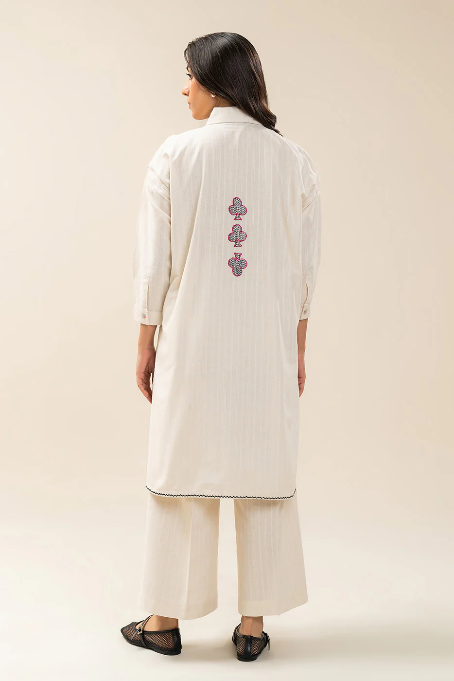 2 PIECE EMBROIDERED DOBBY SUIT (PRET) - Image 3