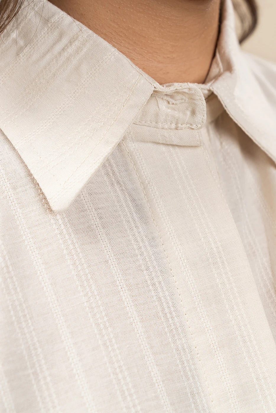 2 PIECE EMBROIDERED DOBBY SUIT (PRET) - Image 6