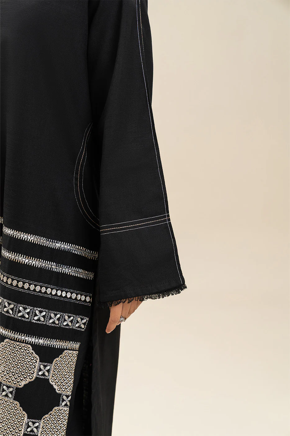 3 PIECE EMBROIDERED KHADDAR SUIT (PRET) - Image 6