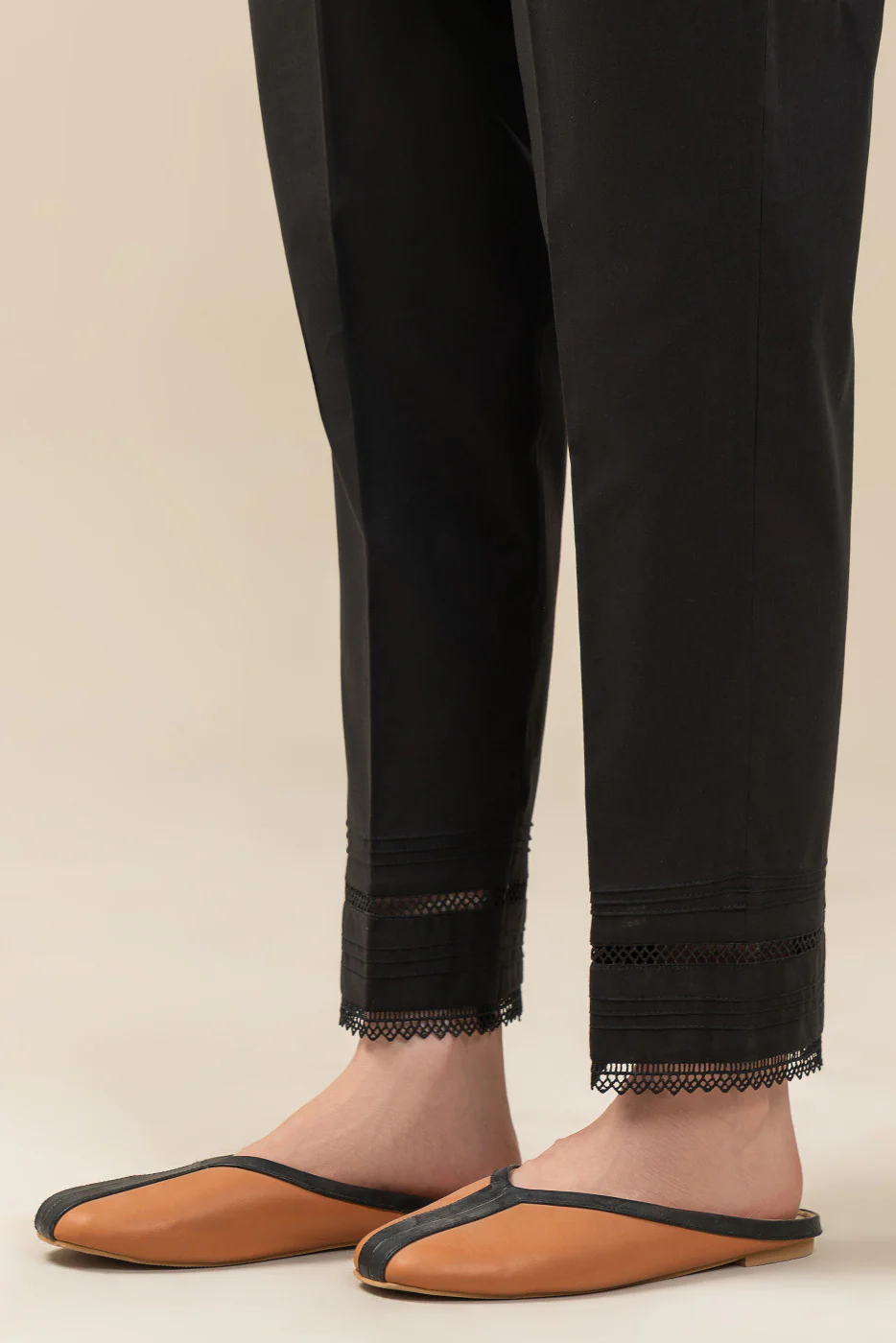 BASIC STRAIGHT PANTS - Image 2