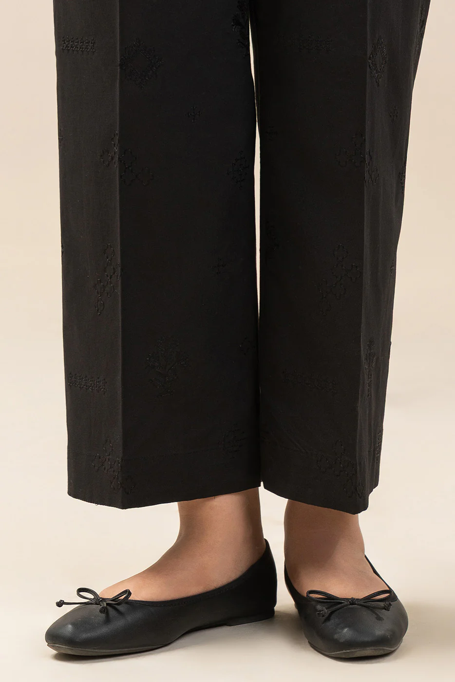 EMBROIDERED STRAIGHT PANTS - Image 2