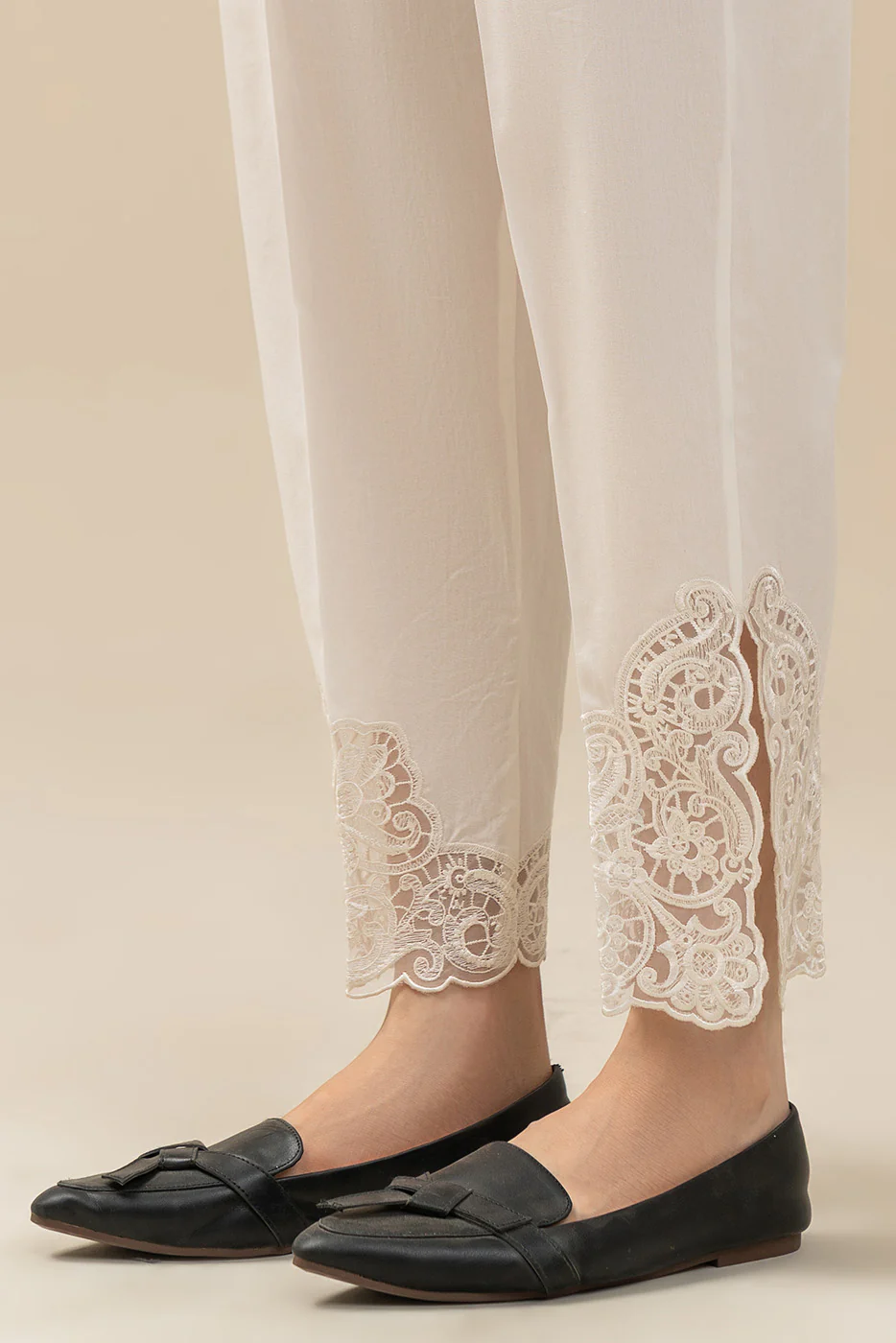 EMBROIDERED STRAIGHT PANTS - Image 2