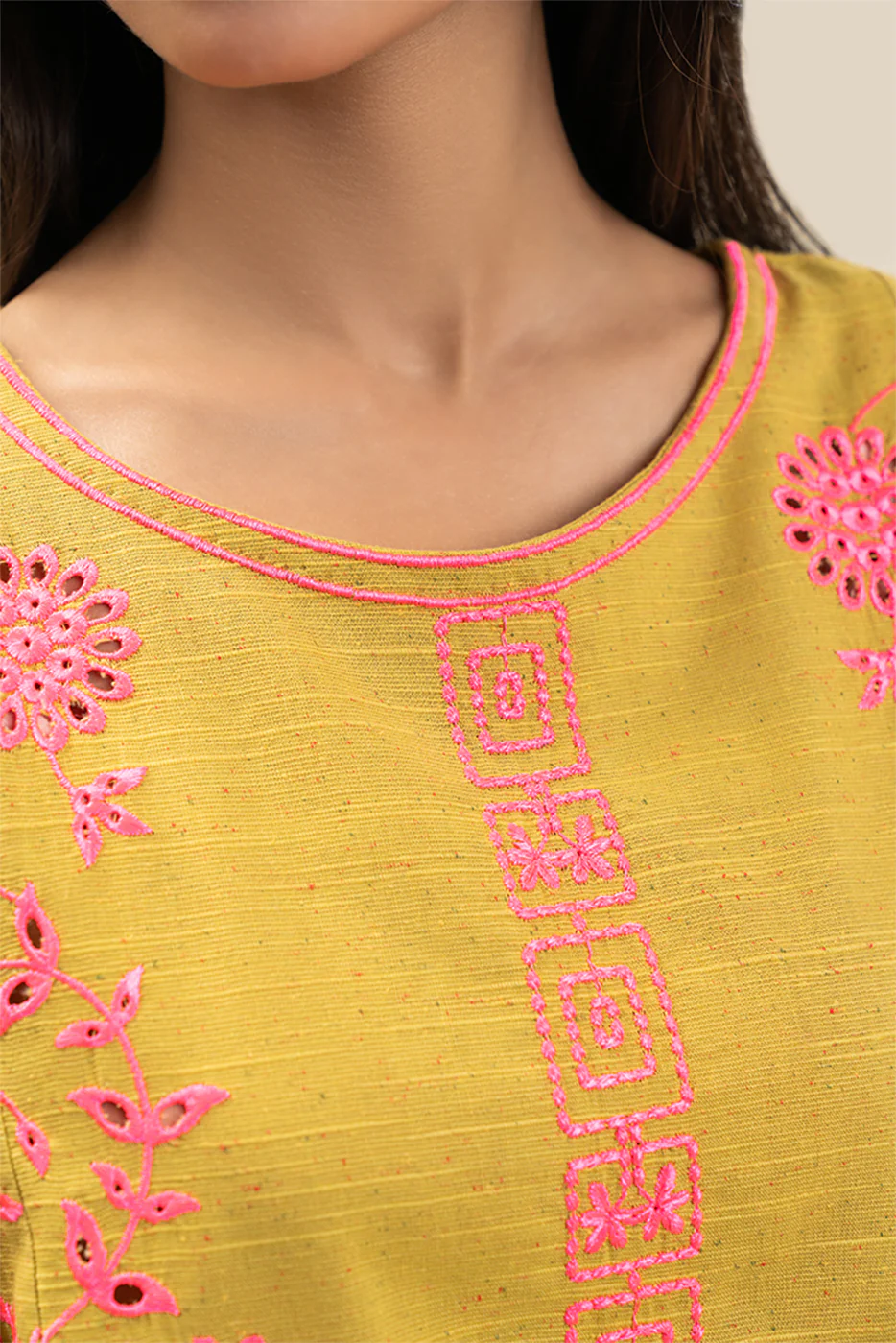 EMBROIDERED  MULTI NEPS TOP (PRET) - Image 4