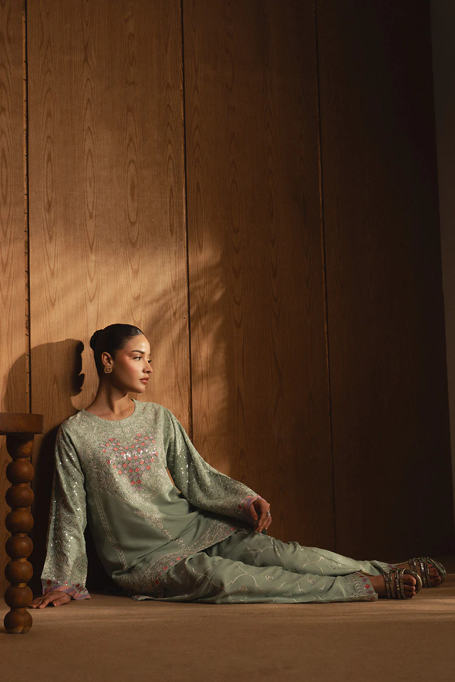2 PIECE EMBROIDERED RAW SILK SUIT (LUXURY PRET) - Image 5