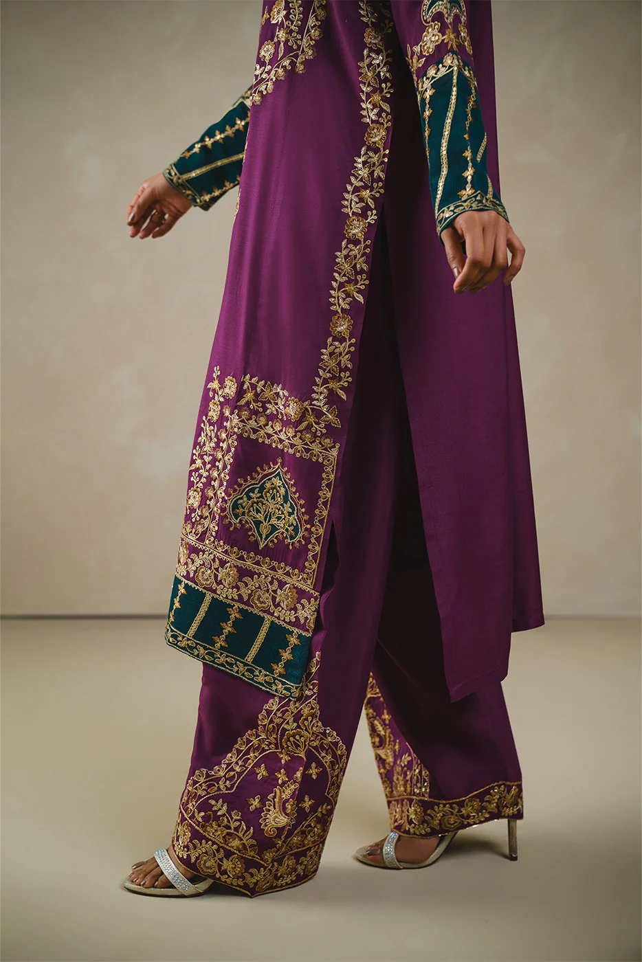3 PIECE EMBROIDERED RAW SILK SUIT (LUXURY PRET) - Image 7