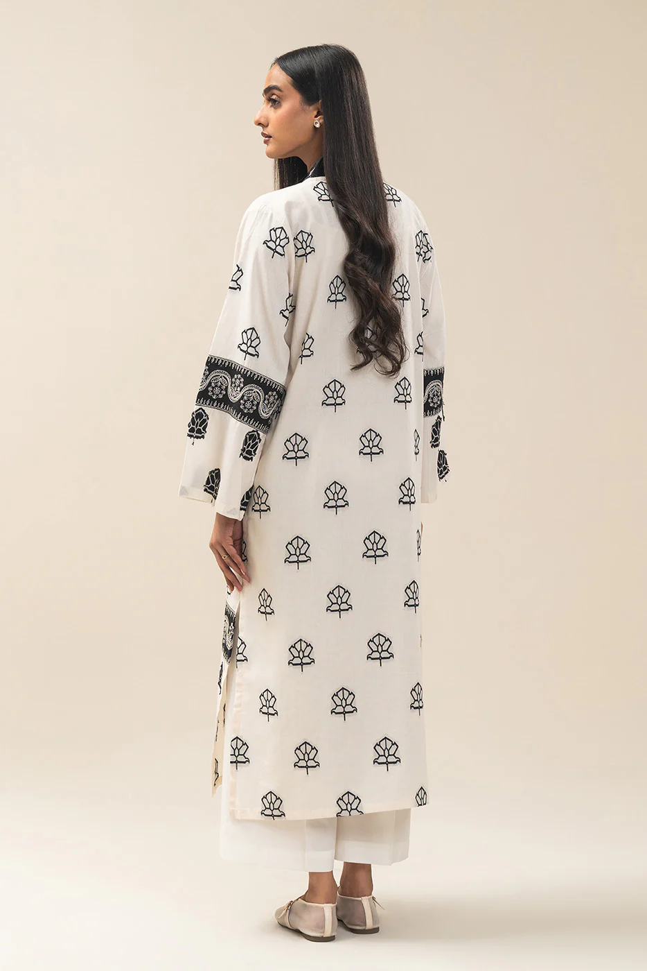 EMBROIDERED JACQUARD SHIRT (PRET) - Image 3