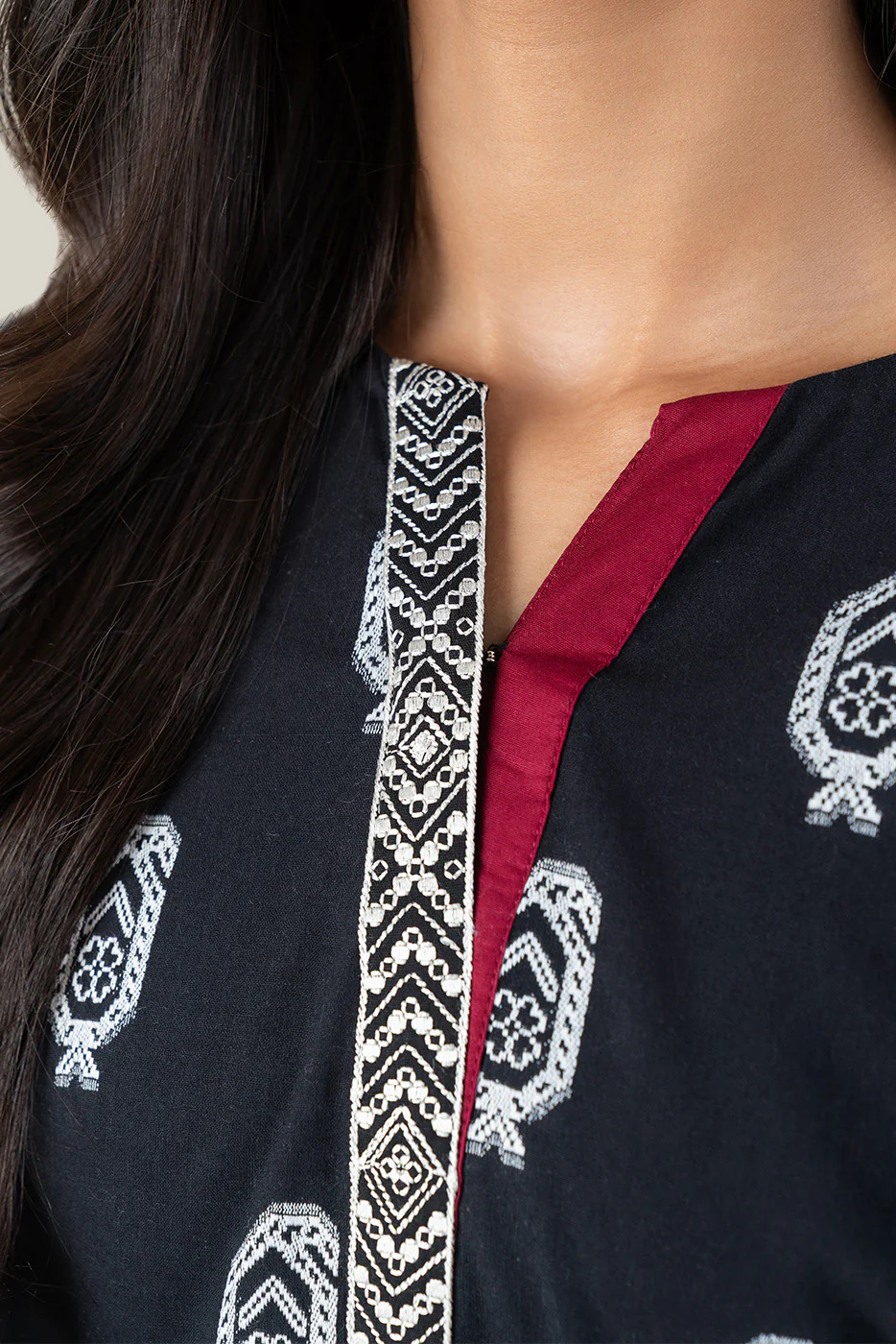 EMBROIDERED JACQUARD SHIRT (PRET) - Image 5