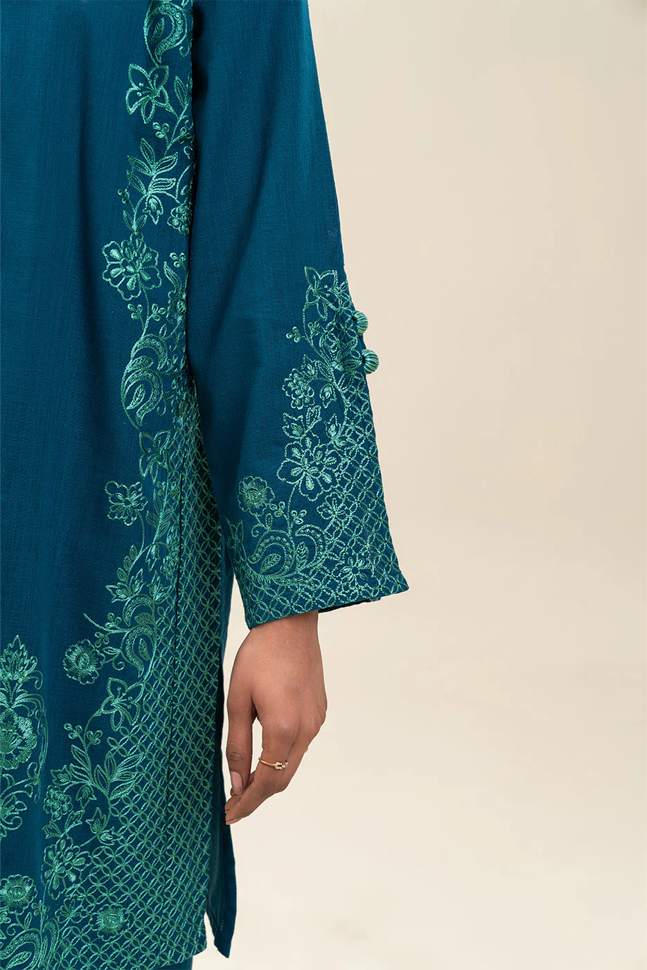 EMBROIDERED TWO WAY SLUB SHIRT (PRET) - Image 3