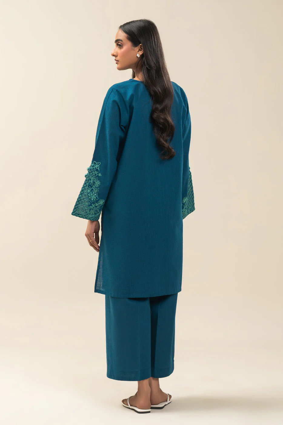 EMBROIDERED TWO WAY SLUB SHIRT (PRET) - Image 5