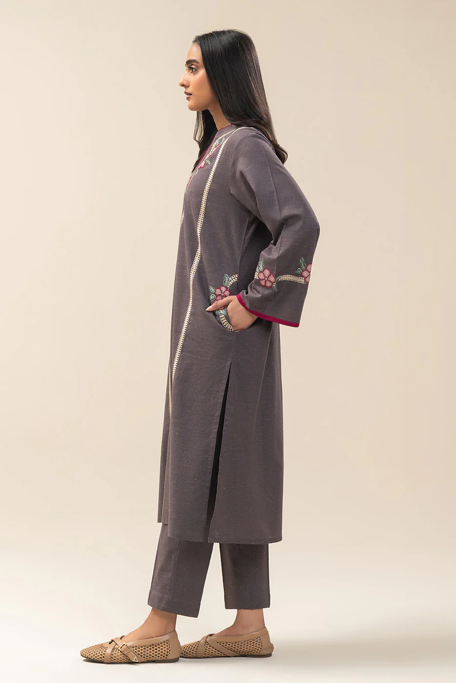 2 PIECE EMBROIDERED MULTI NEPS SUIT (PRET) - Image 4