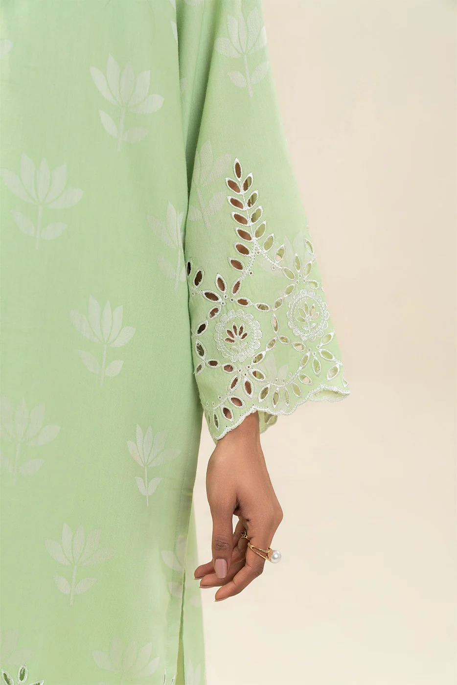 EMBROIDERED SELF JACQUARD SHIRT (PRET) - Image 3