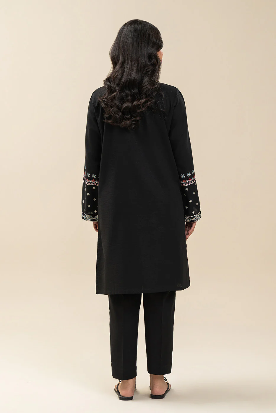 2 PIECE EMBROIDERED KHADDAR SUIT (PRET) - Image 4
