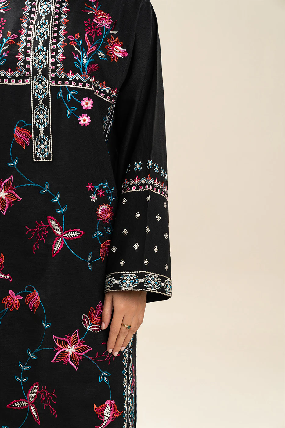 2 PIECE EMBROIDERED KHADDAR SUIT (PRET) - Image 6