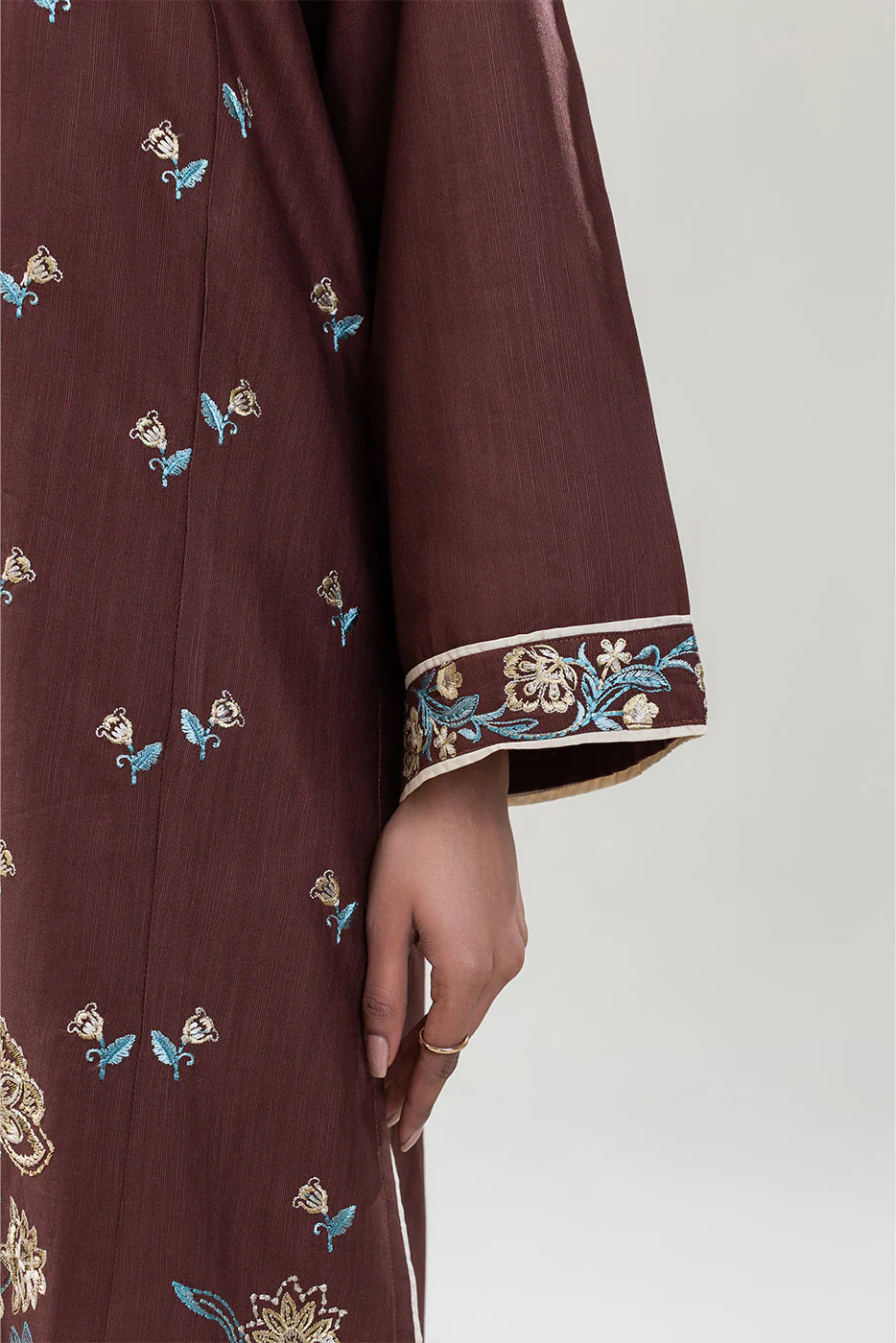 2 PIECE EMBROIDERED SLUB KHADDAR SUIT (PRET) - Image 6